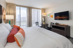 A Sublime Location - A Peaceful Surrender in Waikiki